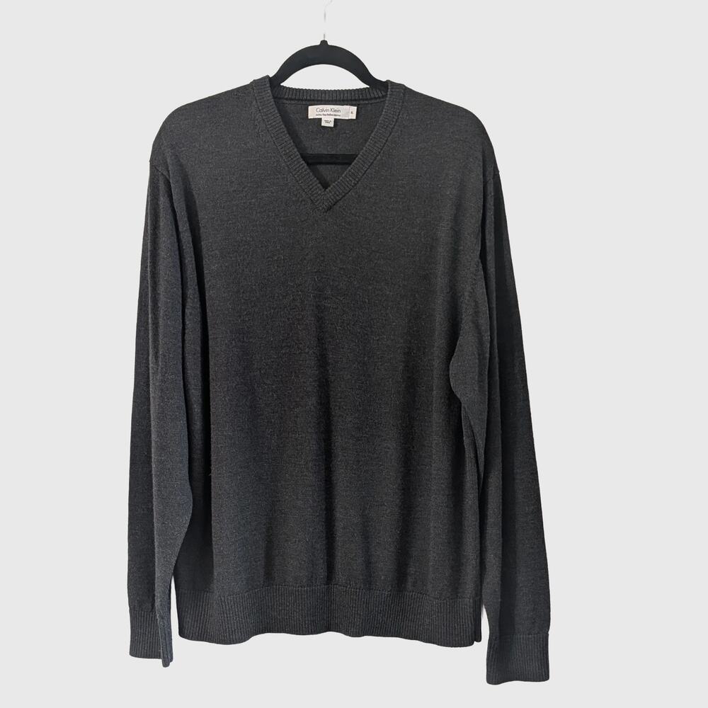 Calvin Klein Men's XL 100% Merino Wool Sweater Gray V Neck Italian Merino